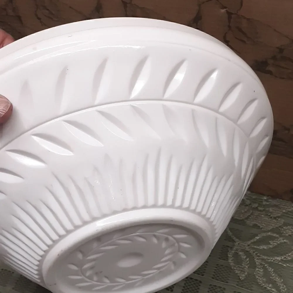 VINTAGE INDIANA GLASS White Milk Glass Laurel large Serving Bowl farmhouse MCM‎